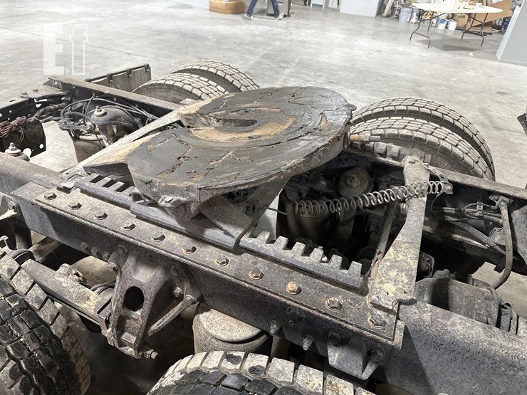 2018-kenworth-t680-image-10