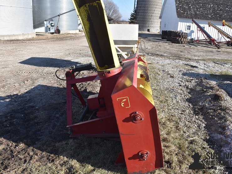 farm-king-960sb-snow-blower-image-4