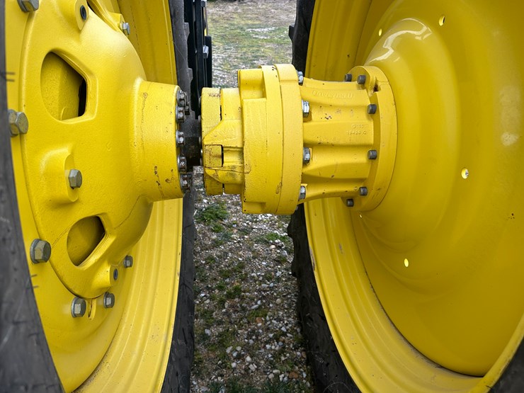 john-deere-8r-280-image-12