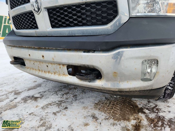 2014-dodge-1500-image-37