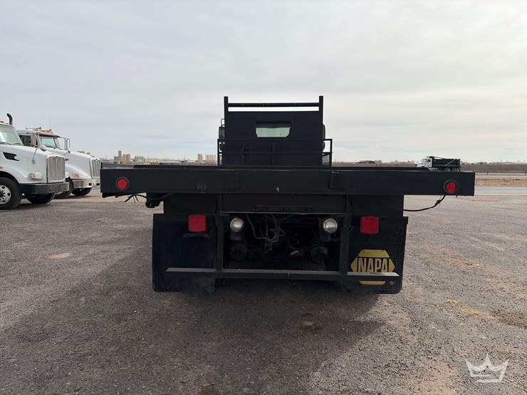 2006-international-7600-image-25