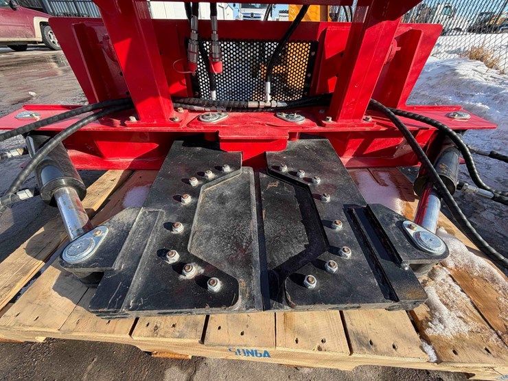 2025-skid-steer-tree-scissors-image-10