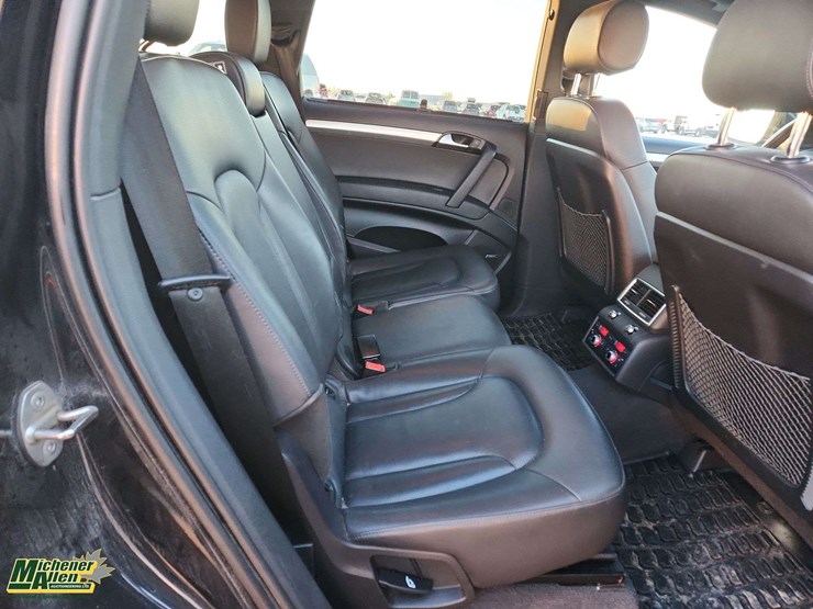 2015-audi-q7-image-17