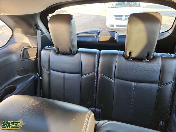 2014-nissan-pathfinder-image-25