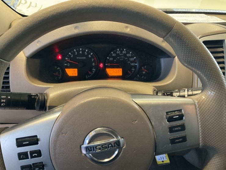 2017-nissan-frontier-image-16