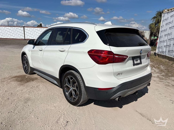 2018-bmw-x1-28i-suv-image-4