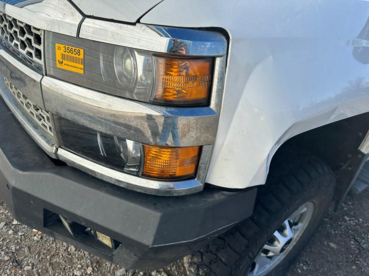 2019-chevrolet-2500-image-34