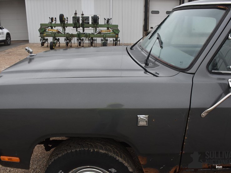 1984-dodge-w350-image-13