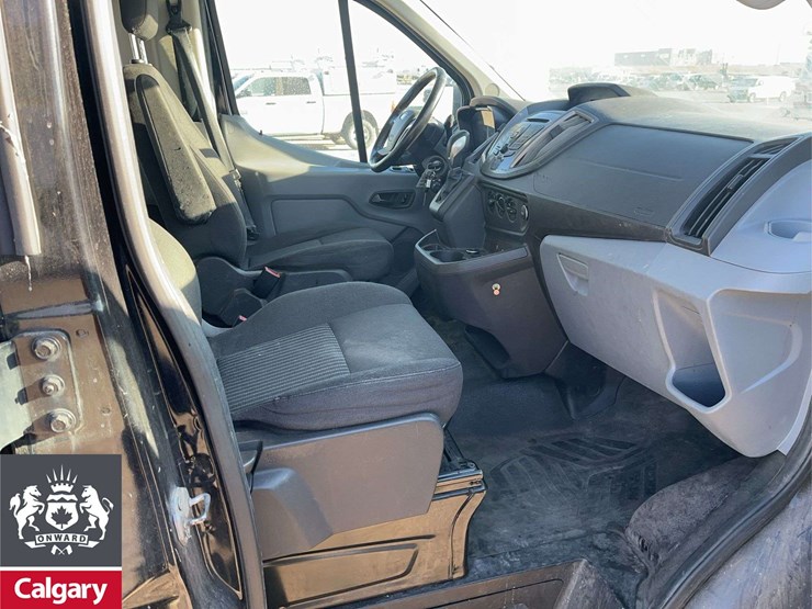 2016-ford-transit-image-18