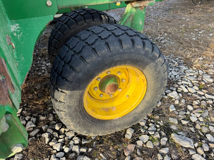 john-deere-1890-image-38