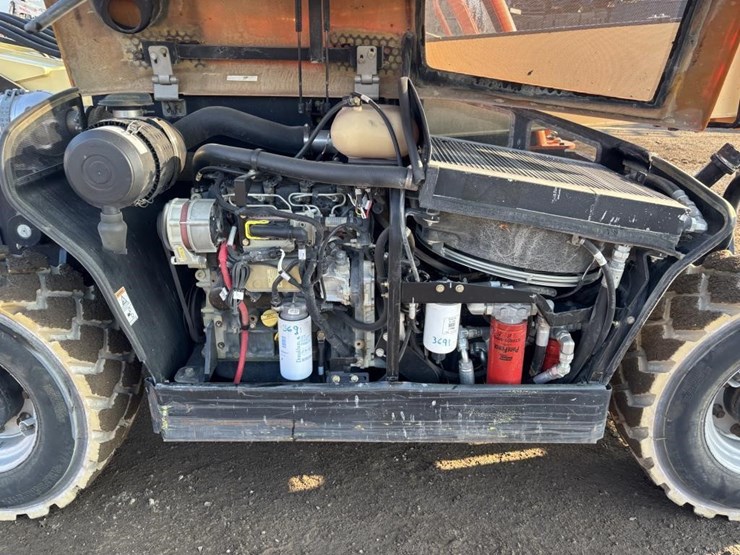 2015-jlg-g5-18a-image-36