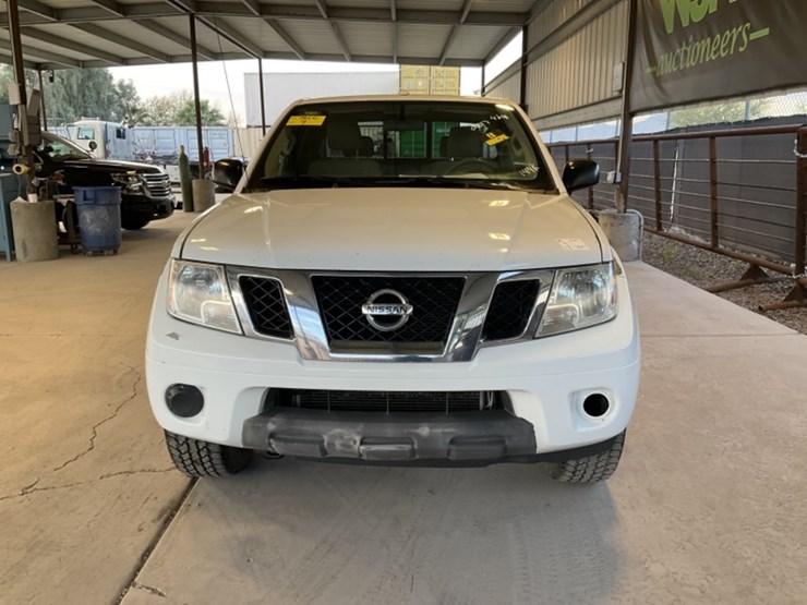 2017-nissan-frontier-image-3