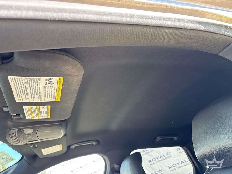 2016-lincoln-mkc-suv-image-17