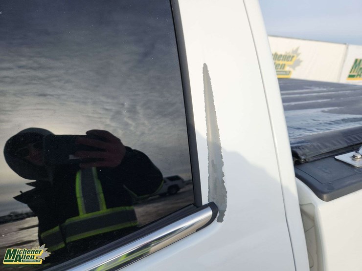 2014-gmc-sierra-1500-image-33