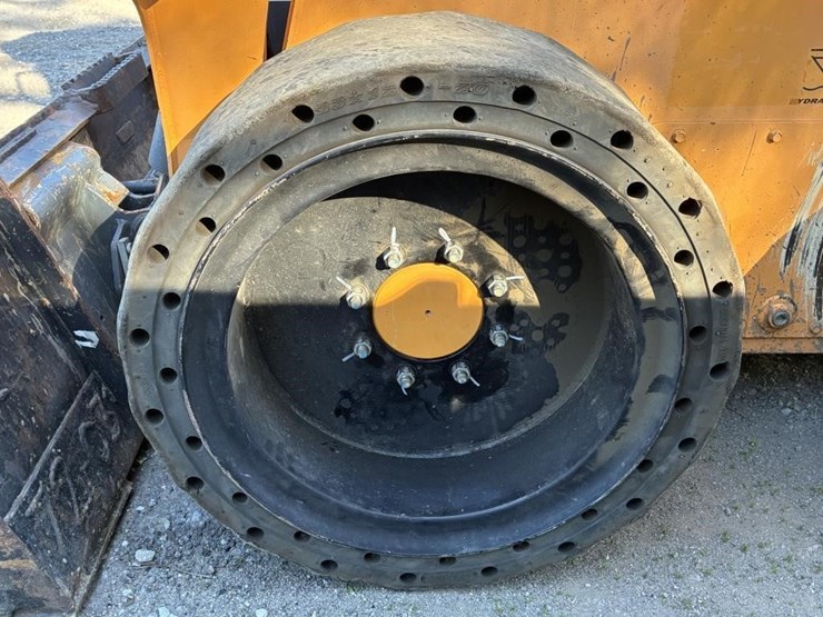 2016-manitou-1900r-image-10