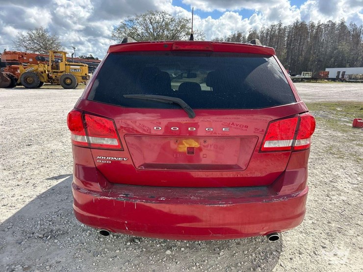 2014-dodge-journey-image-26