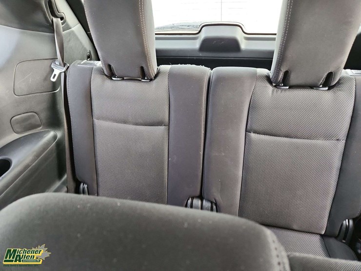 2017-nissan-pathfinder-image-16