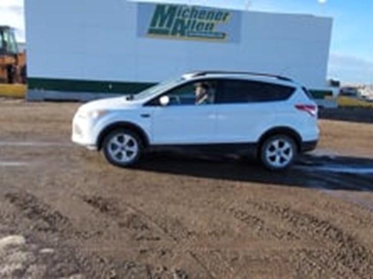 2016-ford-escape-se-image-5