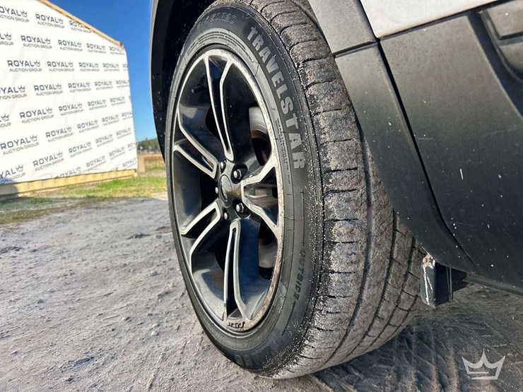 2014-ford-explorer-image-29