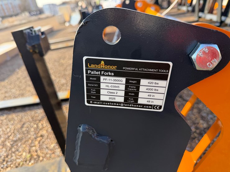 #7940-•-skid-steer-pallet-forks-image-5