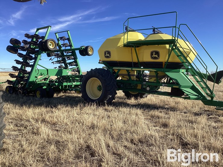 2011-john-deere-1890c-air-seeder-w/1910t-air-cart-image-4
