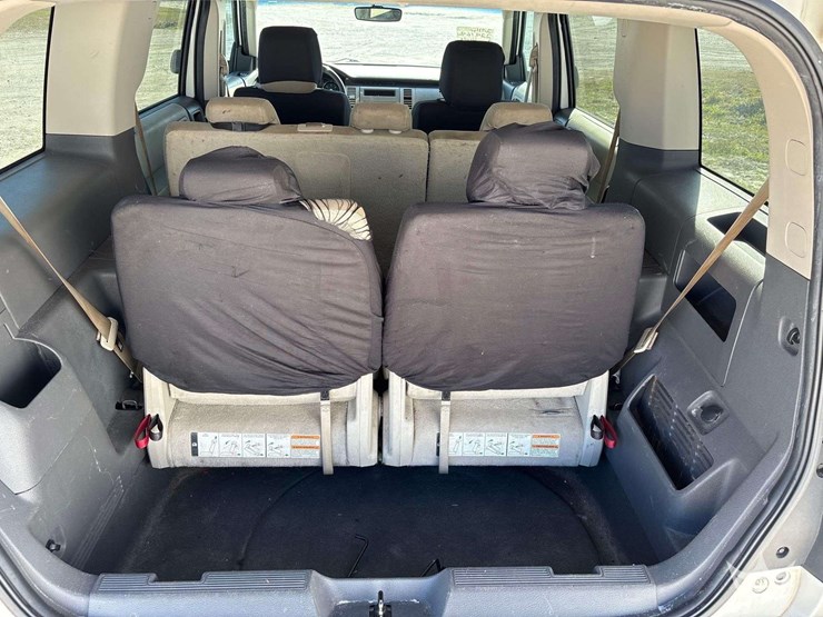 2011-ford-flex-image-25