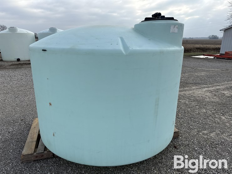 norwesco-1,550-gal-liquid-storage-tank-image-4