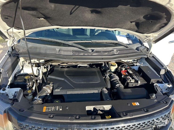 2014-ford-explorer-image-7