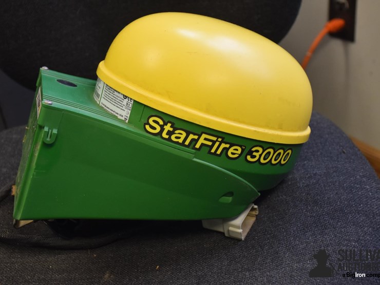 john-deere-3000-image-1