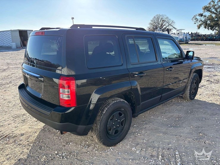 2016-jeep-patriot-image-3