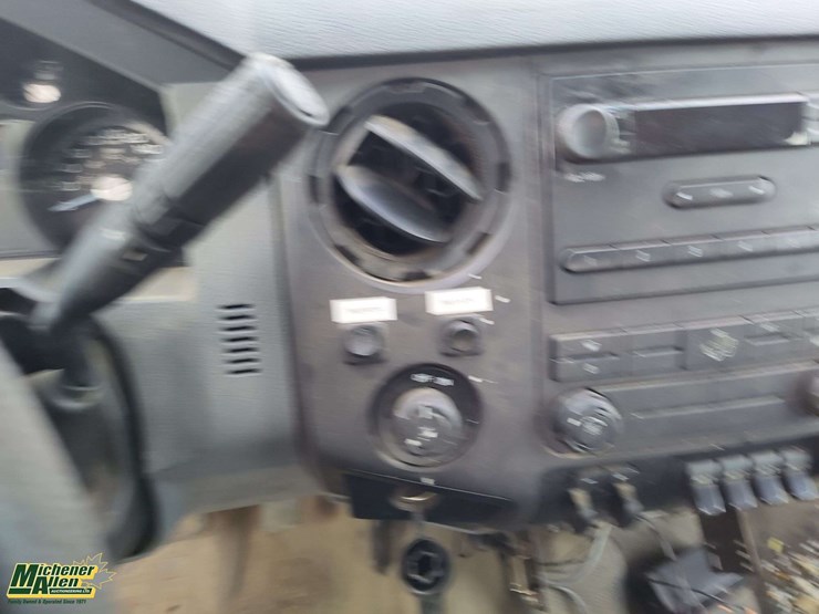 2015-ford-f350-image-13