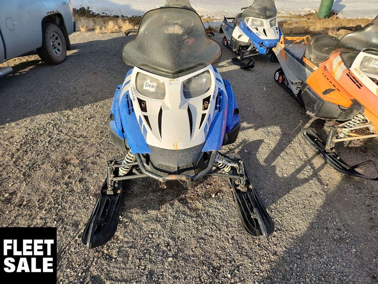 2014-caterpillar-570-image-3