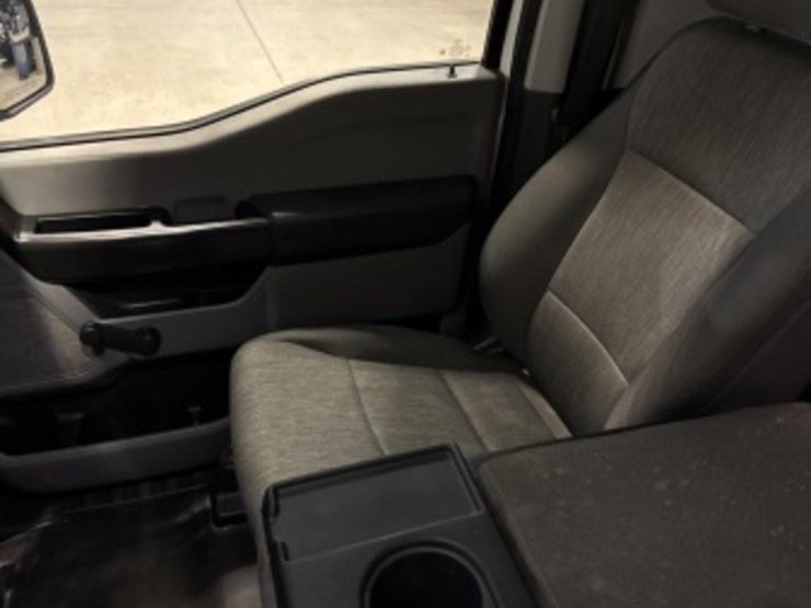 2021-ford-f150-image-24