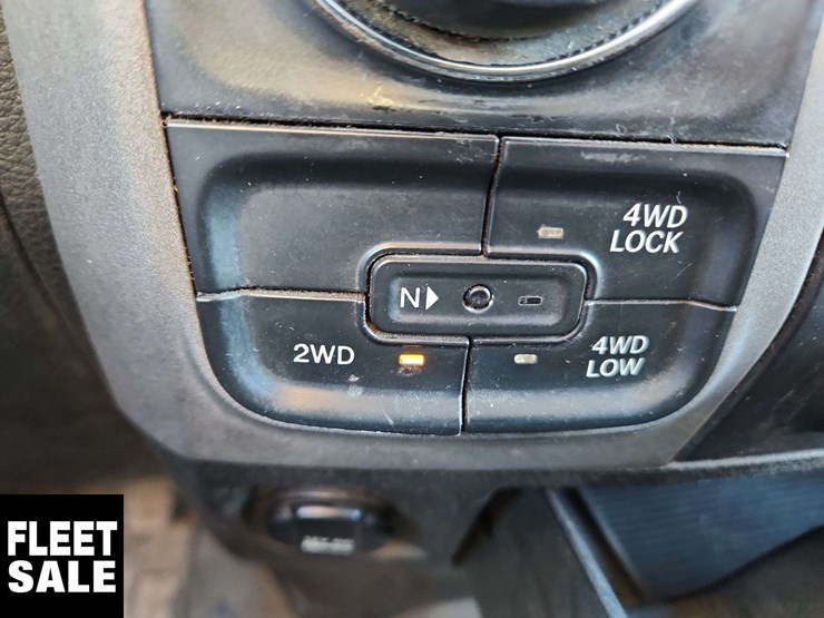 2014-dodge-1500-image-22