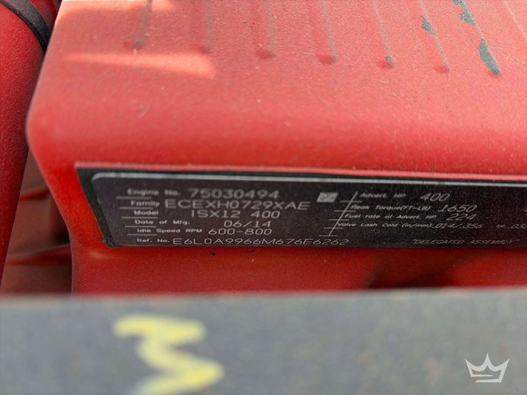 2015-peterbilt-567-image-10