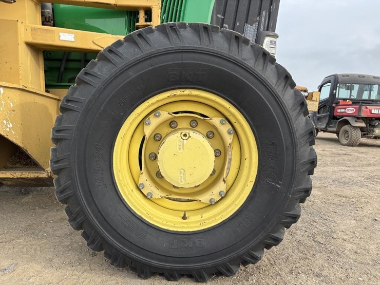 2003-john-deere-7220-image-14