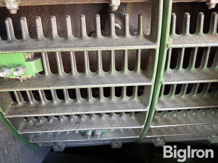 2010-john-deere-9770-sts-image-18