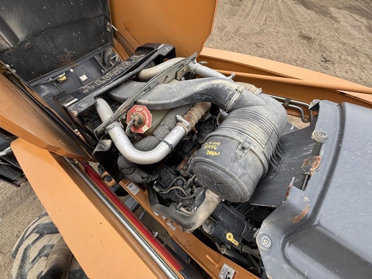 2018-case-580sn-image-54