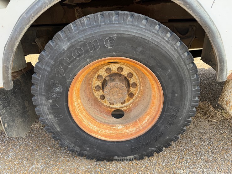 2008-international-durastar-4300-image-17