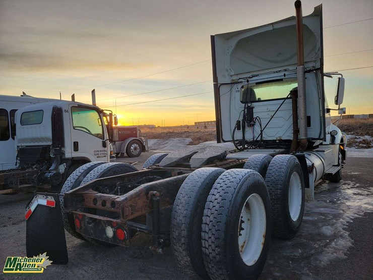 2015-international-prostar-image-4