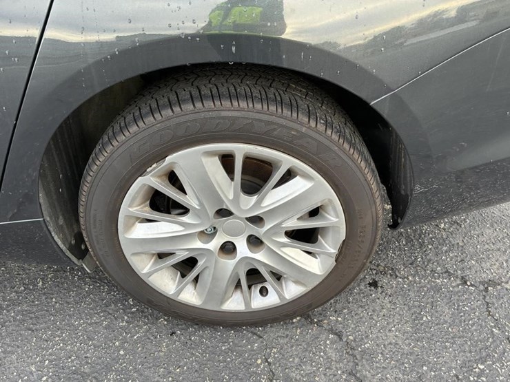 2019-chevrolet-impala-sedan-image-5