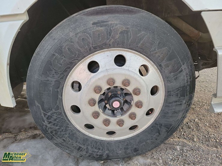 2015-international-prostar-image-8