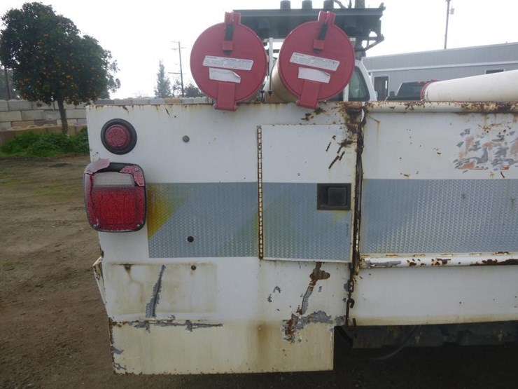 2008-ford-f550-image-12