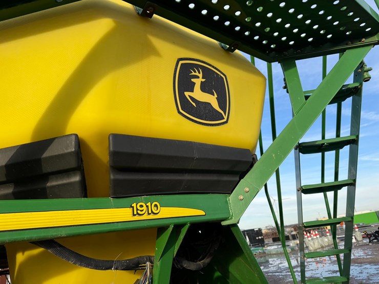 john-deere-1890-image-65