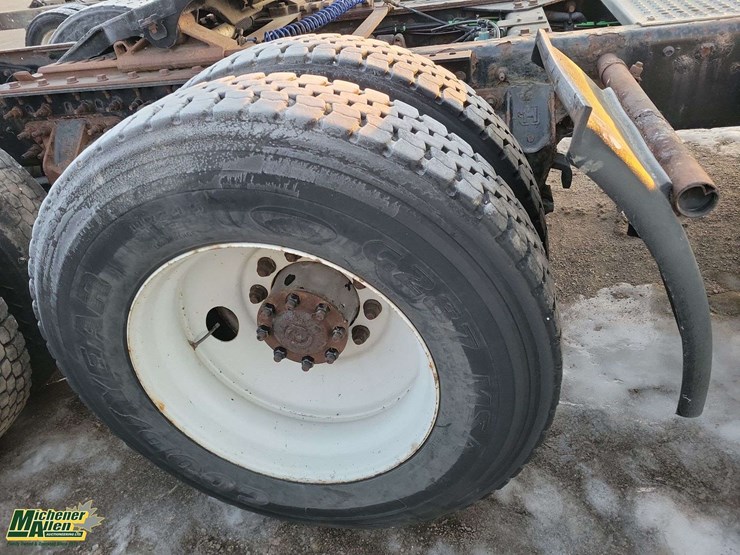 2015-international-prostar-image-9