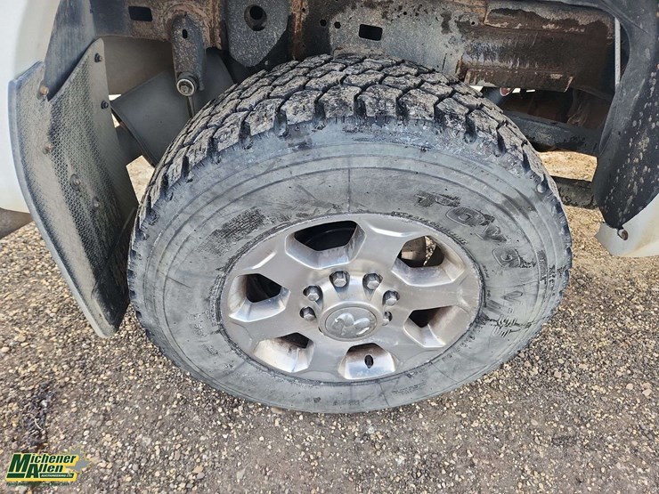 2017-dodge-2500-image-11