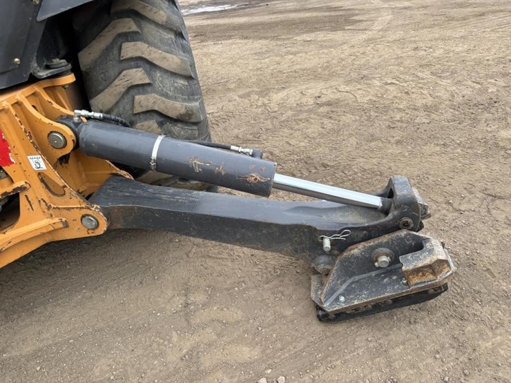 2018-case-580sn-image-26