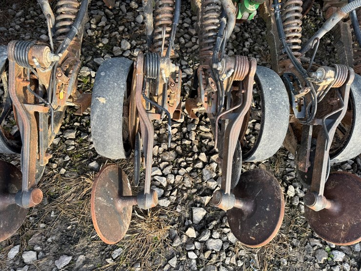 john-deere-1890-image-24