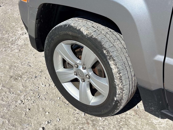 2016-jeep-patriot-image-25