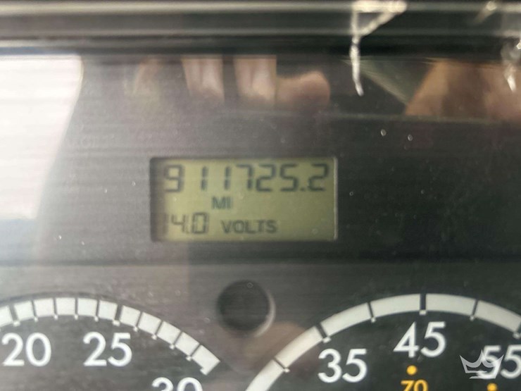 2007-freightliner-columbia-120-image-6